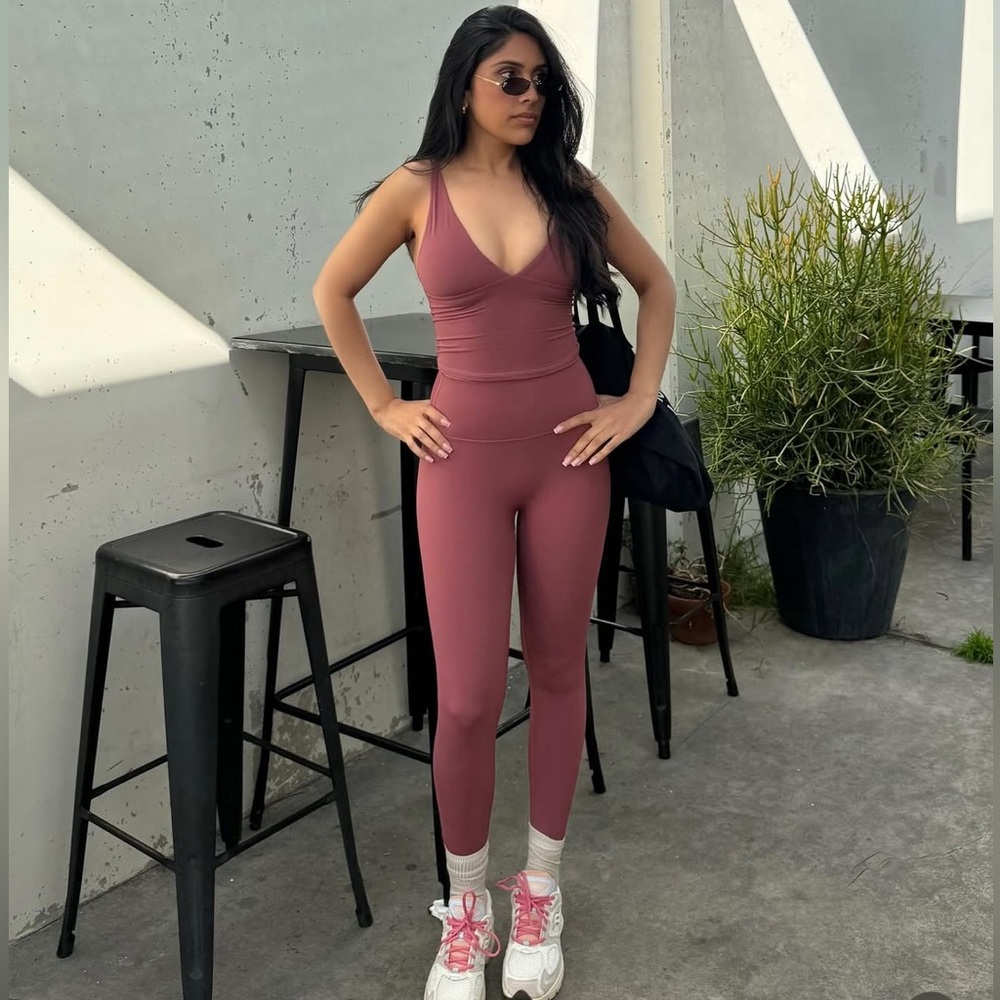 SET Active Mauve Workout Set SMALL TOP, XS BOTTOM